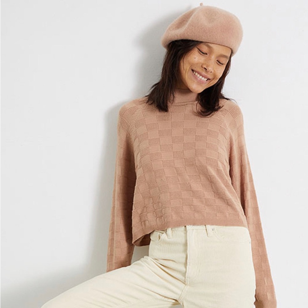 NWT LA Hearts Isabella Scoop Sweater